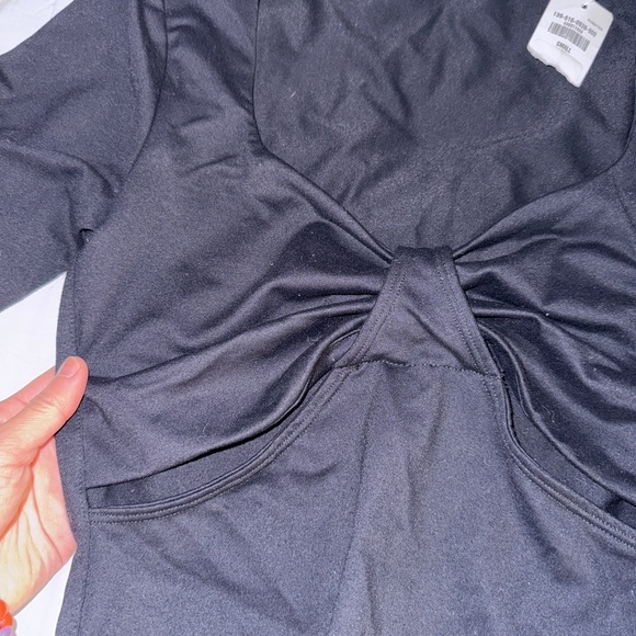 NWT Abrecrombie & Fitch Black Long Sleeve Cutout Bodysuit Size XS - Picture 5 of 16